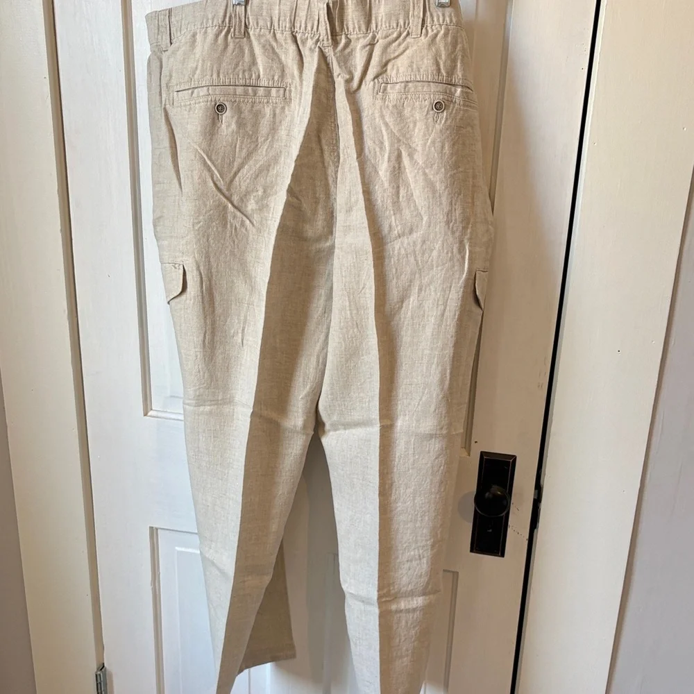 Roundtree &‎ Yorke Beige Cargo Pants